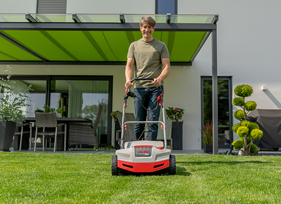 Rasen vertikutieren im Frühjahr | AL-KO Gartenmagazin