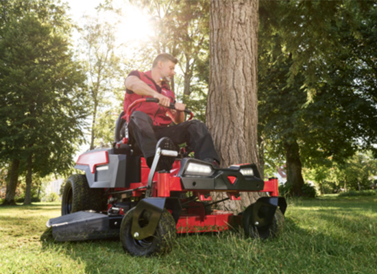 Zero Turn I Maximale Wendigkeit. Maximale Effizienz.
